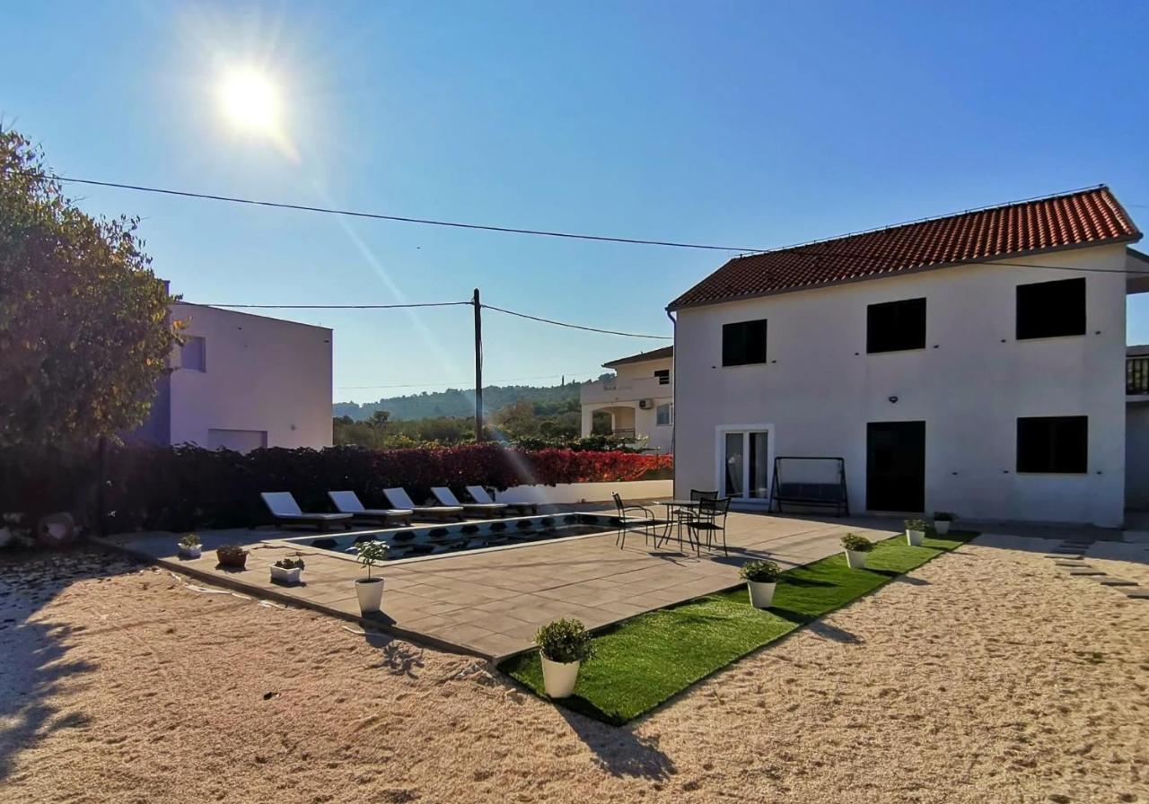 Holiday Home Nino With Amazing Swimming Pool Slatine Extérieur photo