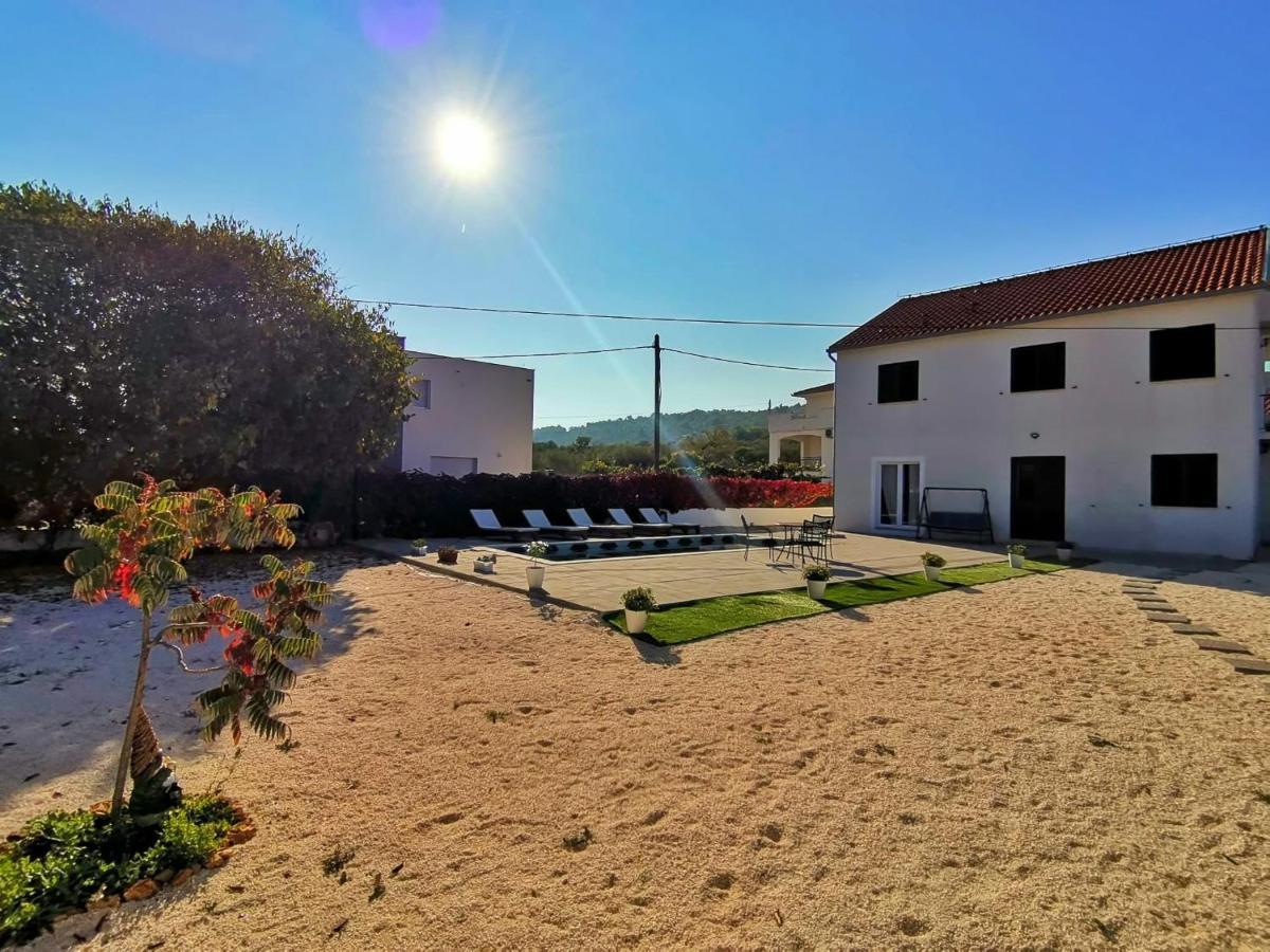 Holiday Home Nino With Amazing Swimming Pool Slatine Extérieur photo