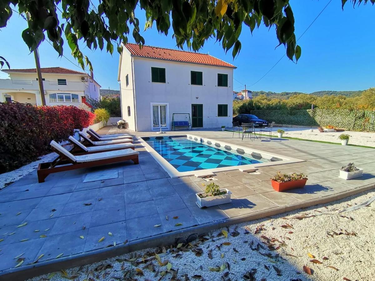 Holiday Home Nino With Amazing Swimming Pool Slatine Extérieur photo