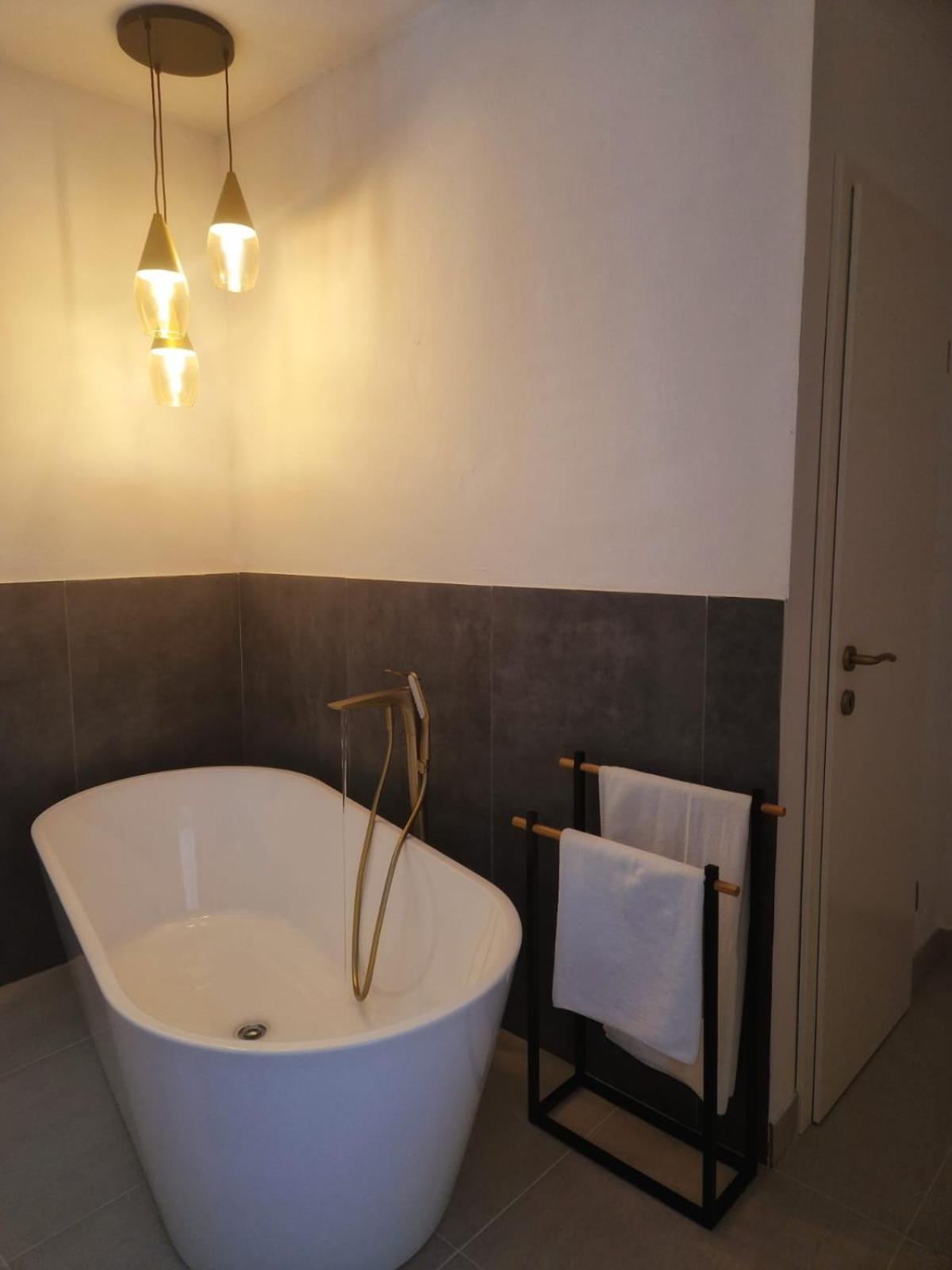Holiday Home Nino With Amazing Swimming Pool Slatine Extérieur photo